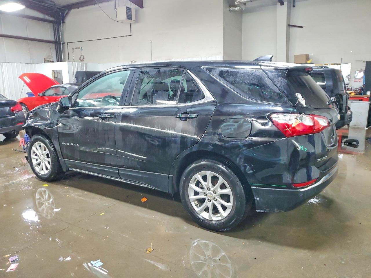 2019 CHEVROLET EQUINOX LT photo 2