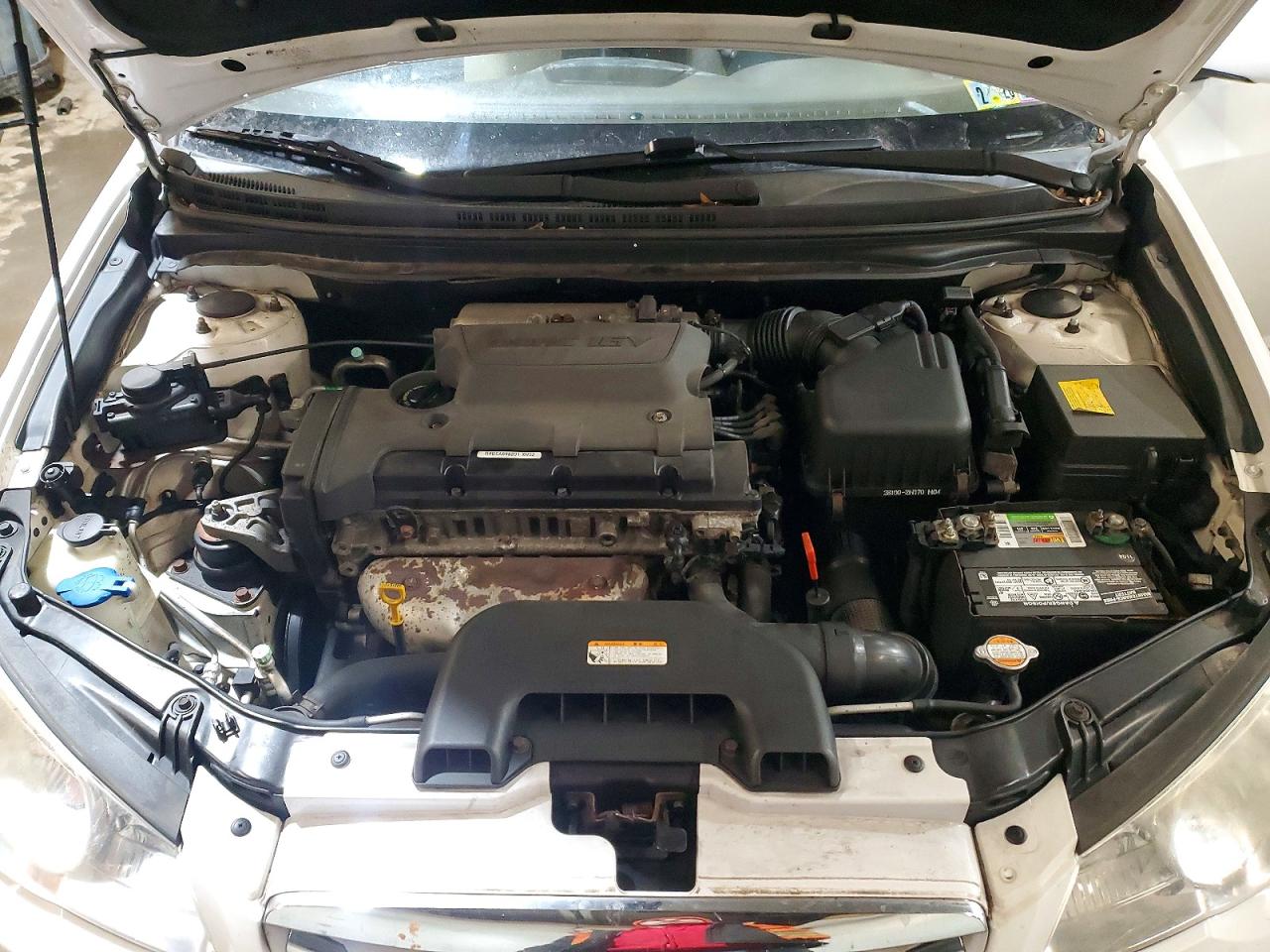 2010 HYUNDAI ELANTRA photo 11