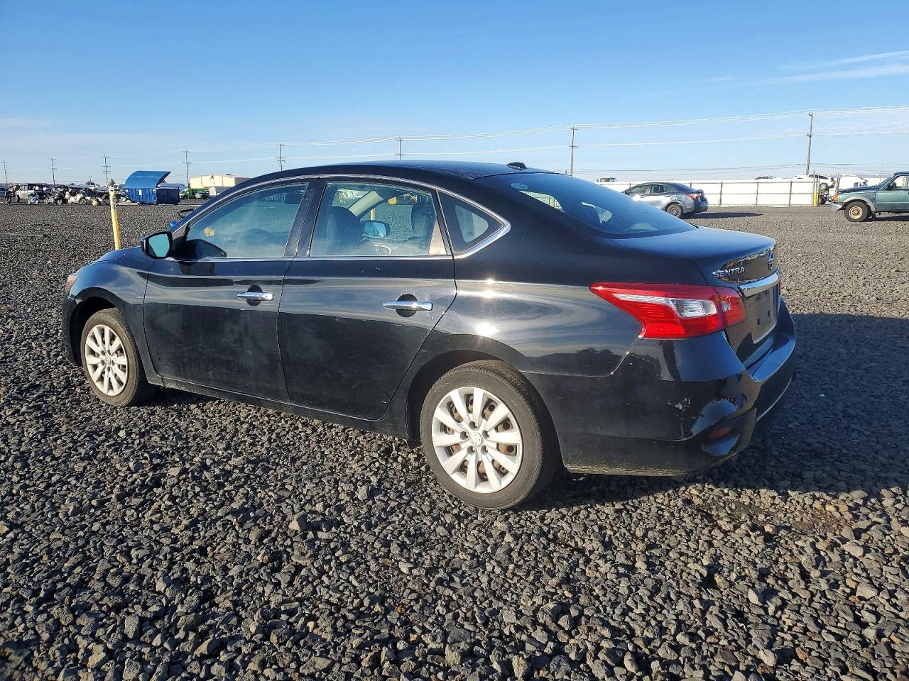 2017 NISSAN SENTRA S photo 2