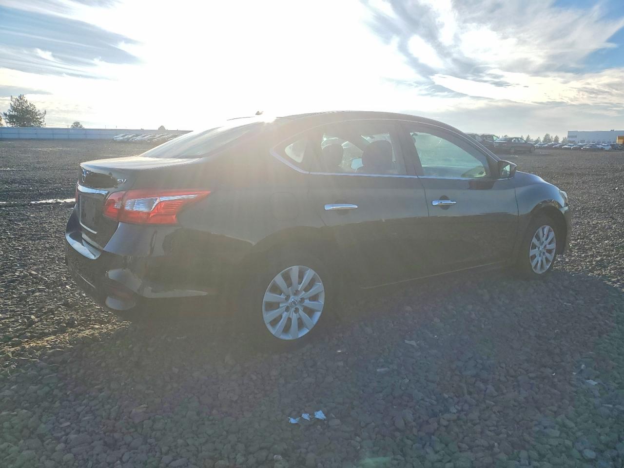 2017 NISSAN SENTRA S photo 3