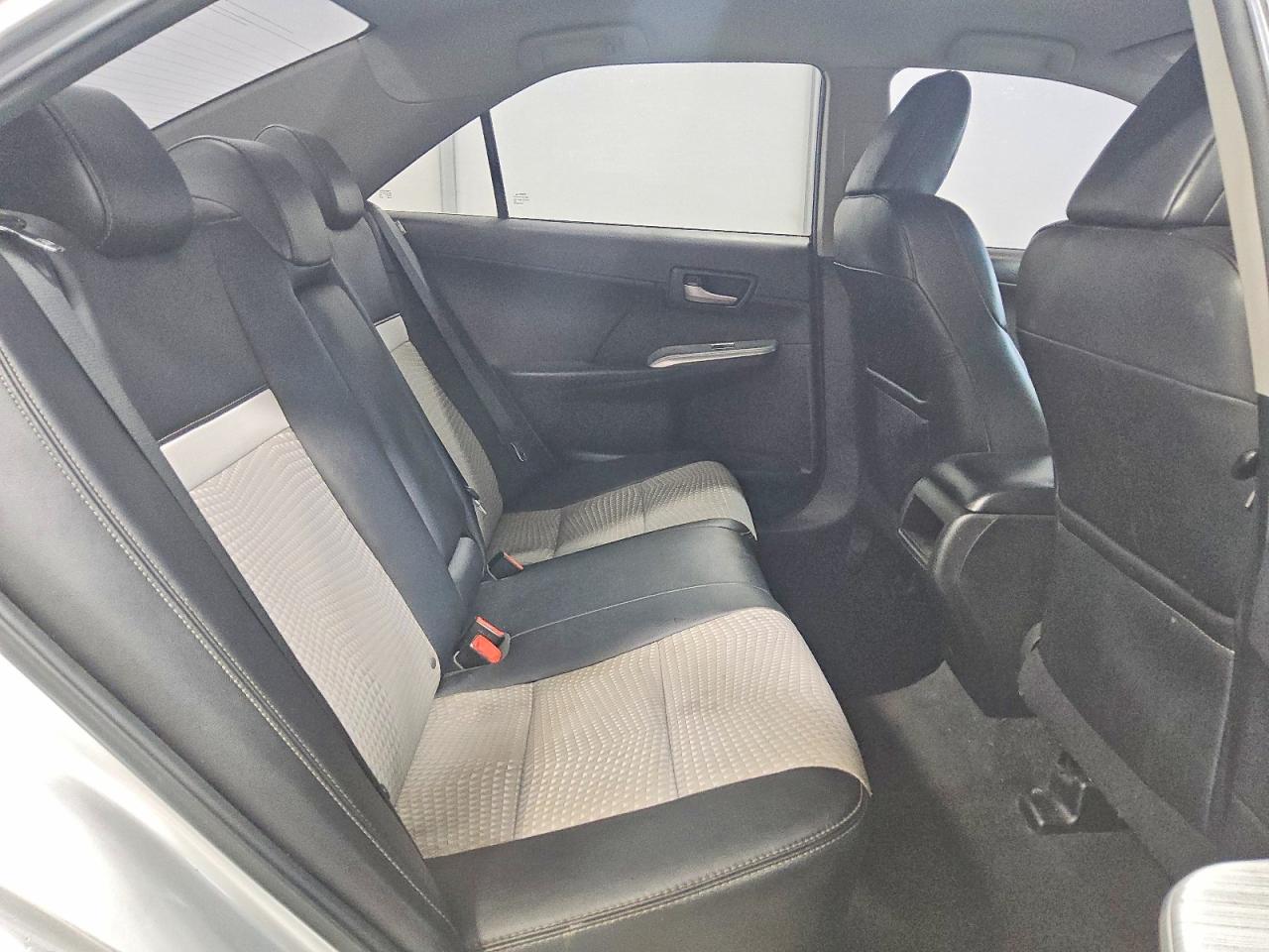 2014 TOYOTA CAMRY L photo 10