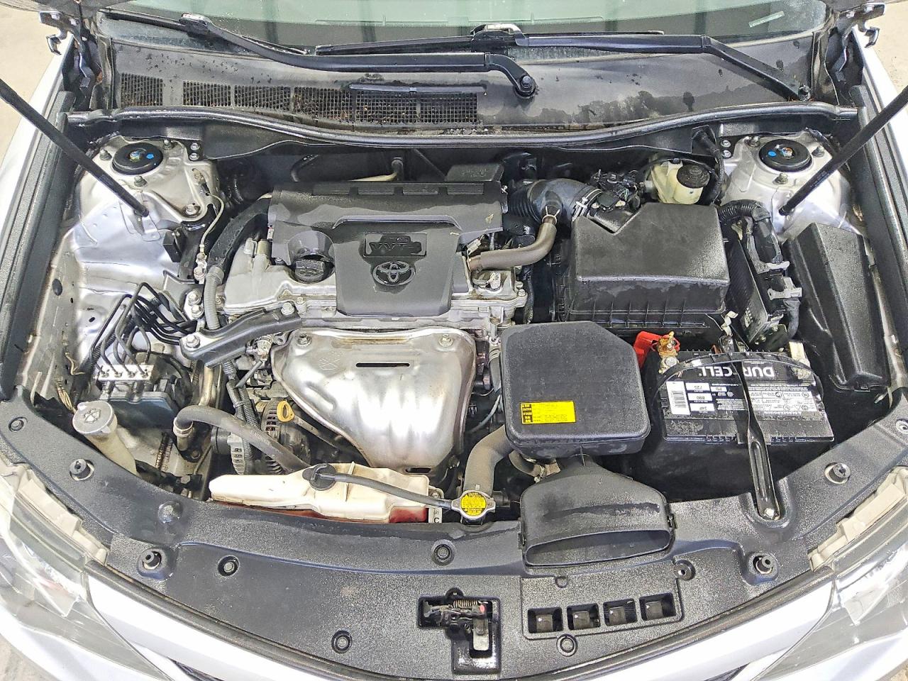 2014 TOYOTA CAMRY L photo 11