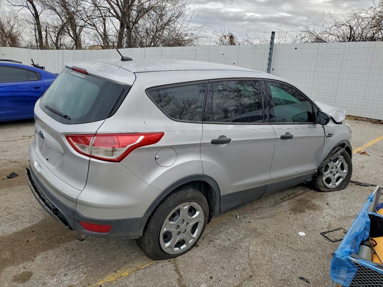 2016 FORD ESCAPE S photo 3