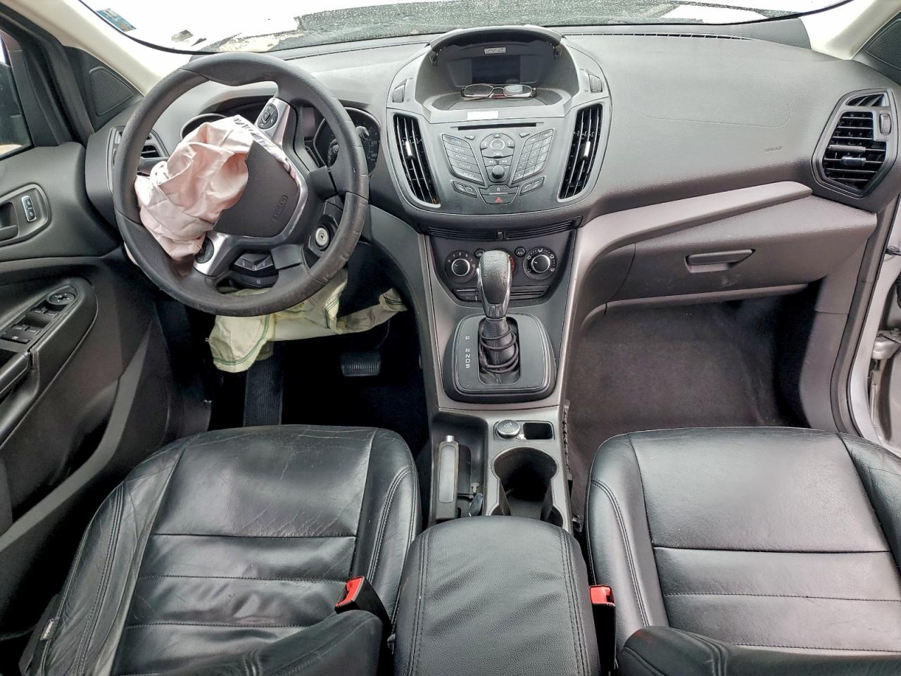 2016 FORD ESCAPE S photo 8