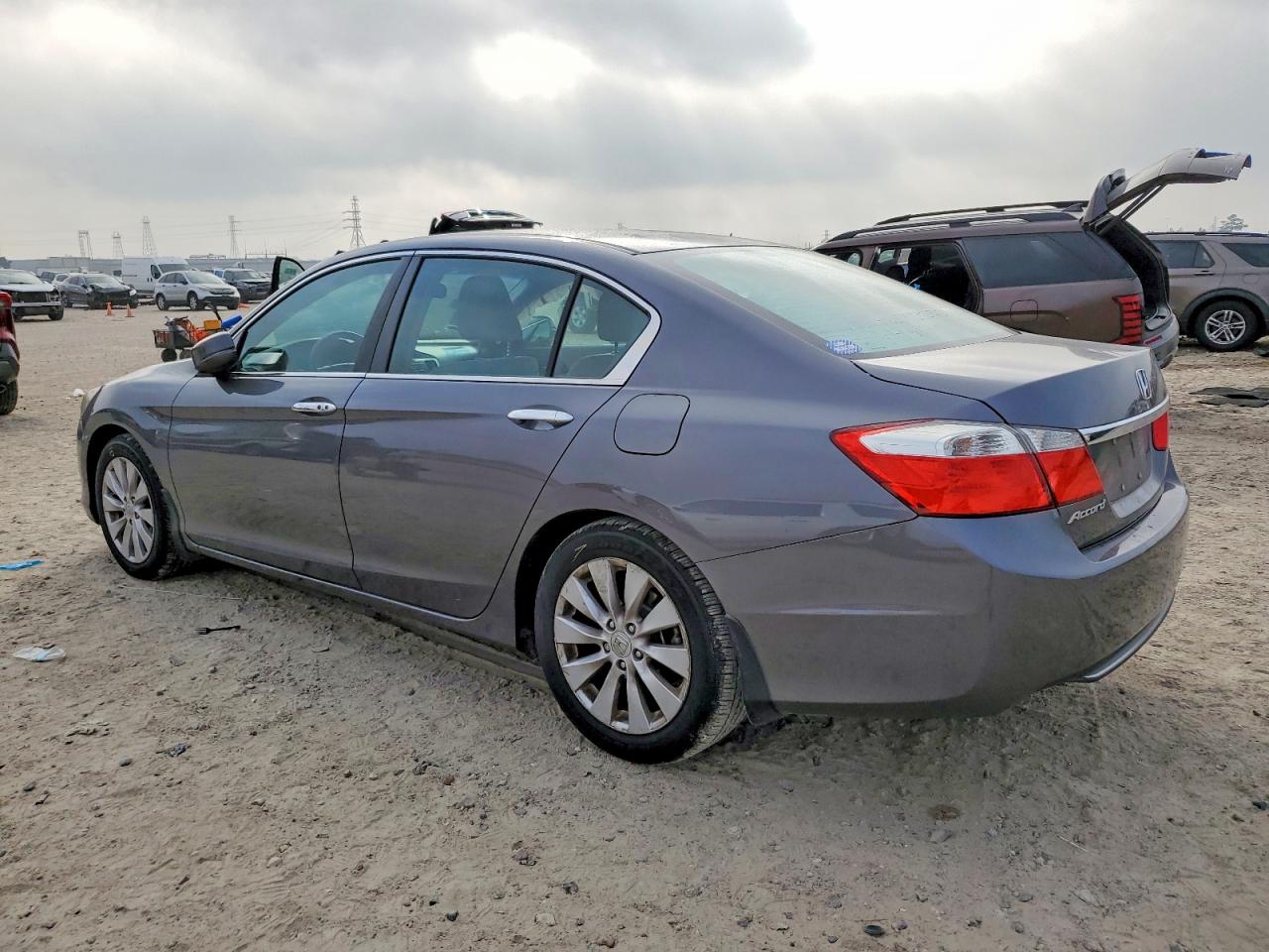 2013 HONDA ACCORD EX photo 2