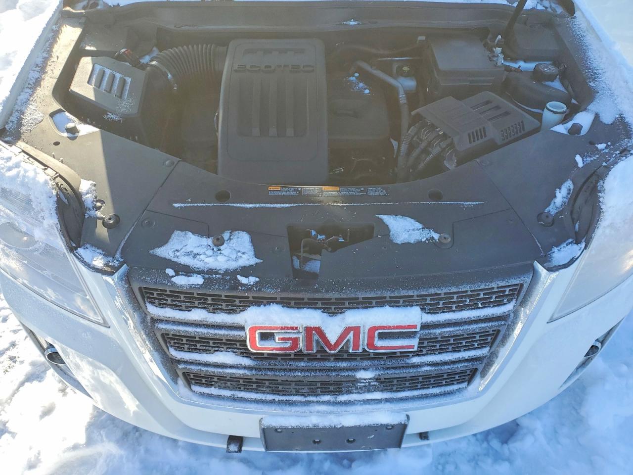 2015 GMC TERRAIN SLE photo 12