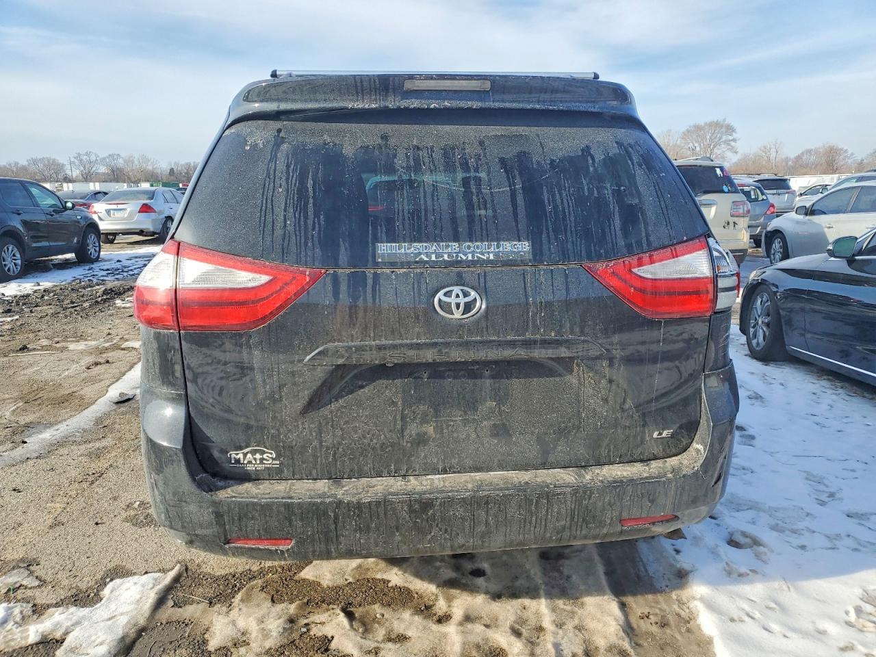 2015 TOYOTA SIENNA photo 11
