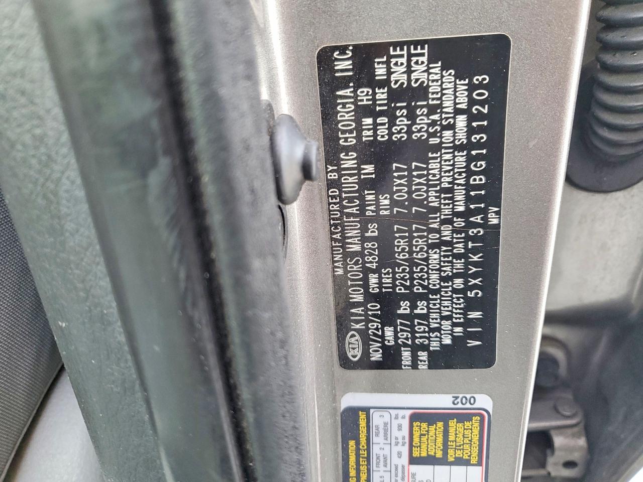 2011 KIA SORENTO BASE photo 13