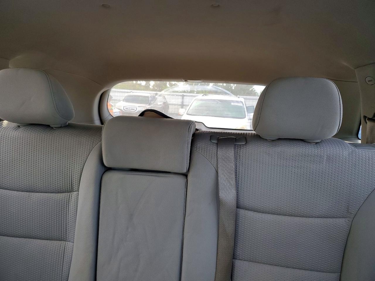 2011 KIA SORENTO BASE photo 10
