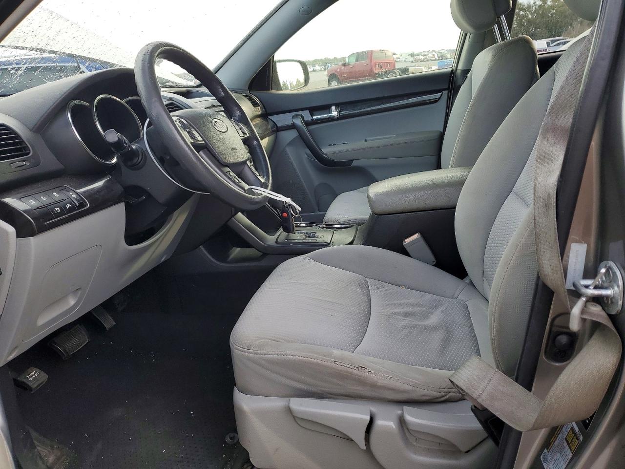 2011 KIA SORENTO BASE photo 7