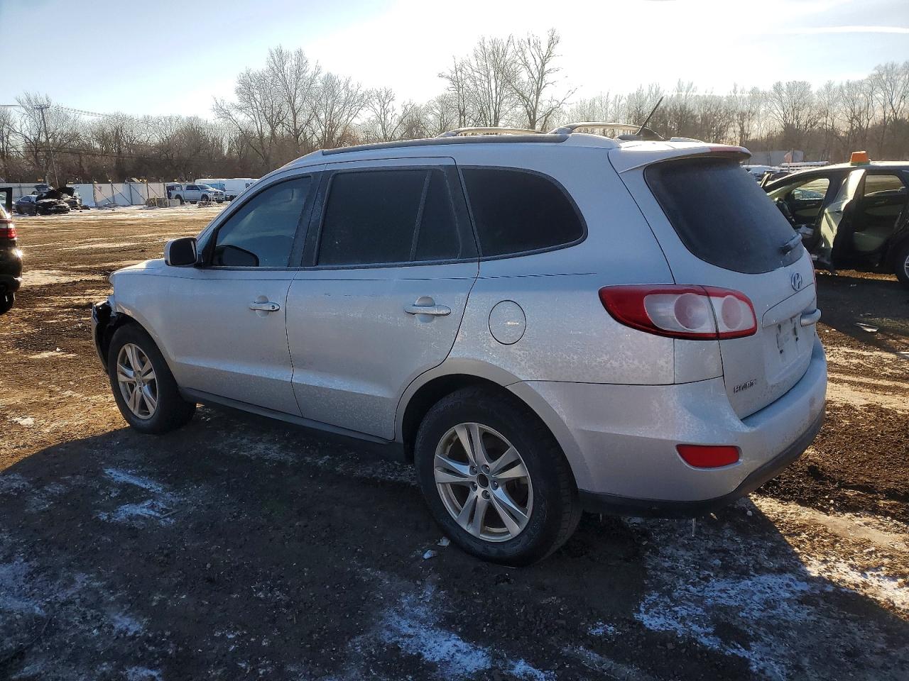 2011 HYUNDAI SANTA FE SE photo 2