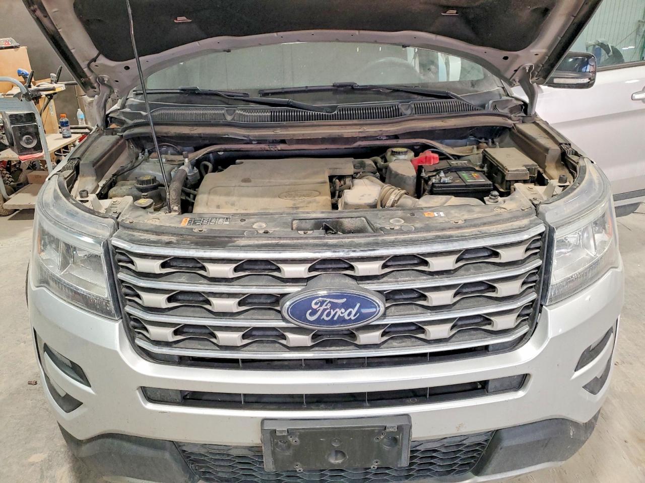 2017 FORD EXPLORER XLT photo 23