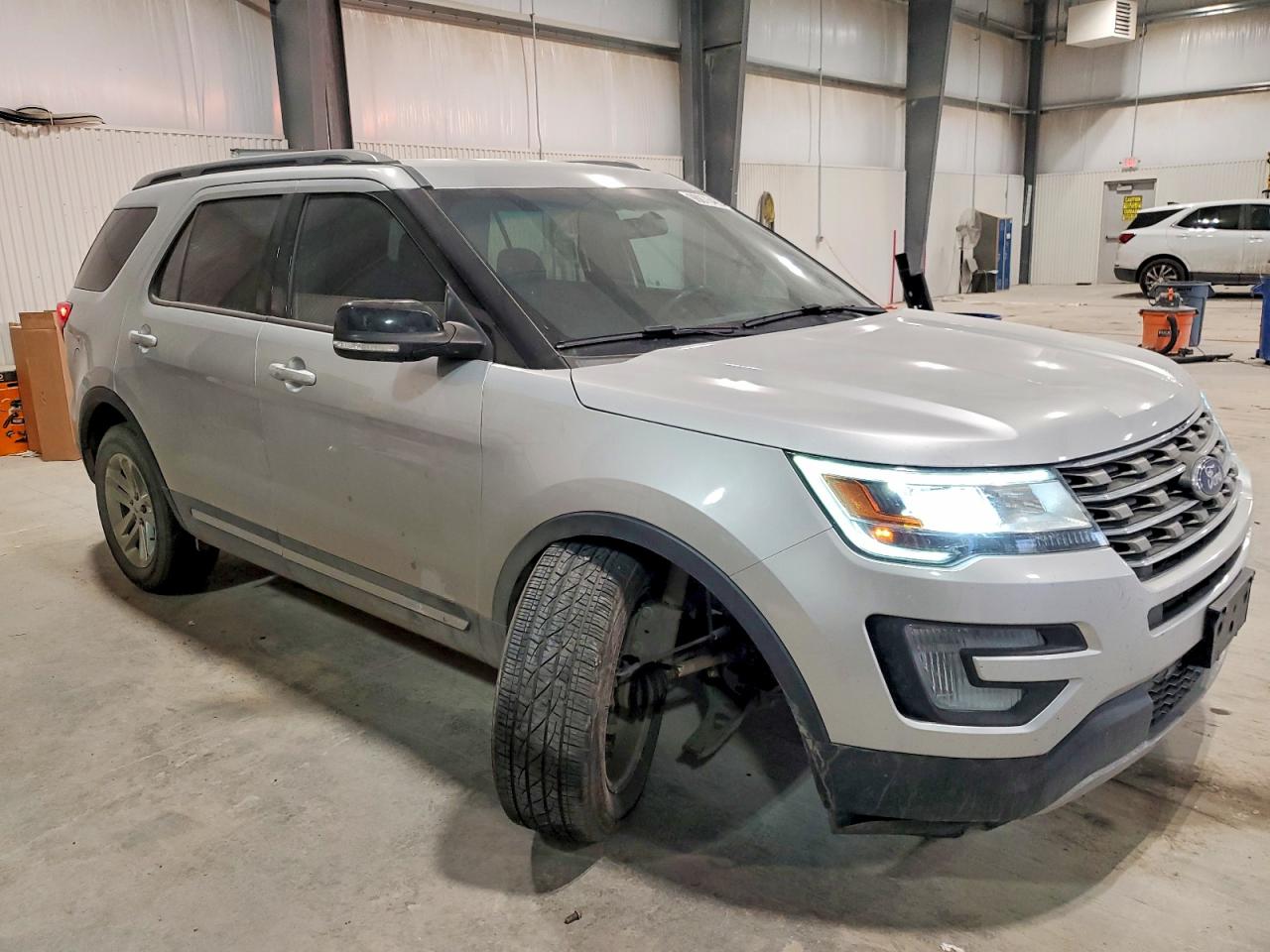 2017 FORD EXPLORER XLT photo 7
