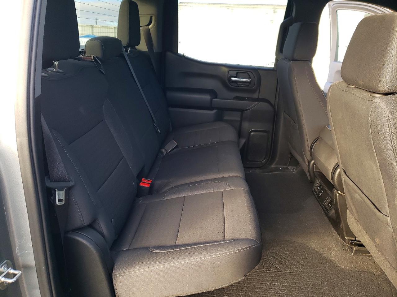 2024 CHEVROLET SILVERADO K1500 CUSTOM photo 10