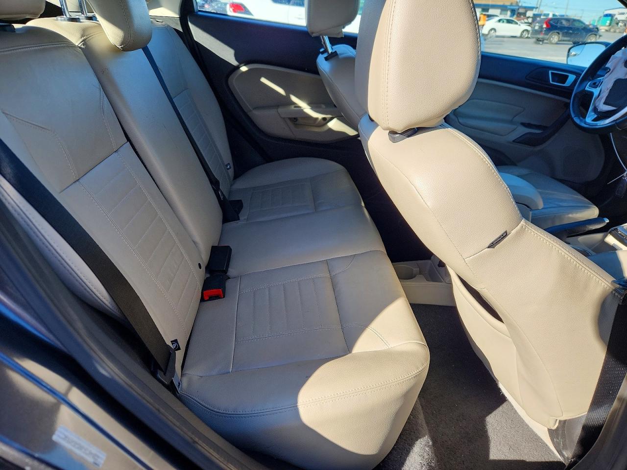 2015 FORD FIESTA TITANIUM photo 10