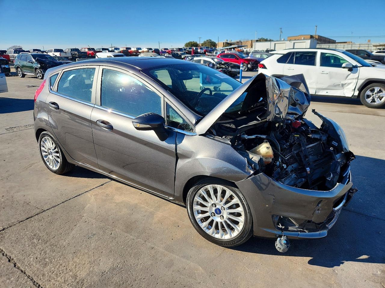 2015 FORD FIESTA TITANIUM photo 4