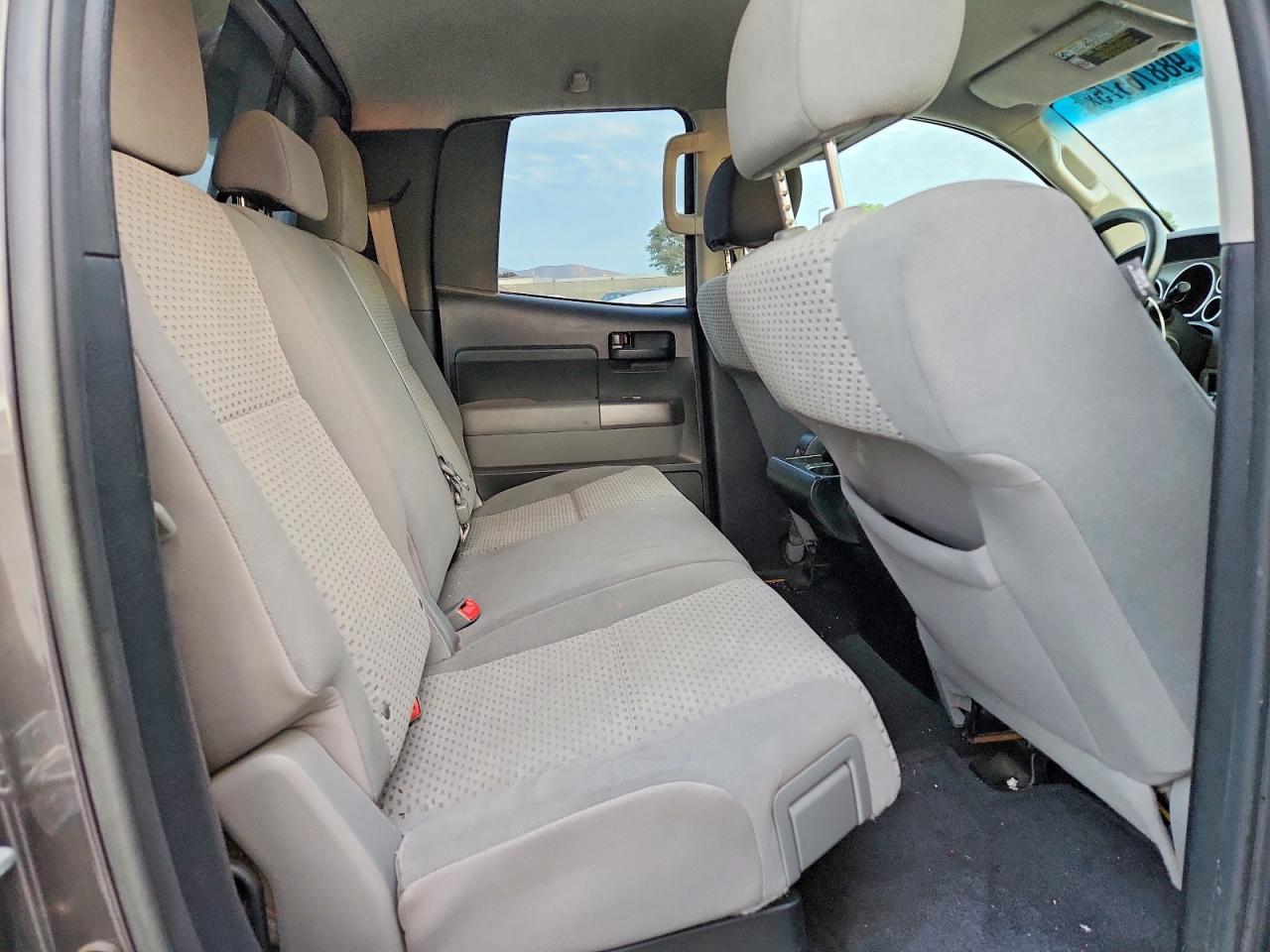 2013 TOYOTA TUNDRA DOUBLE CAB SR5 photo 28