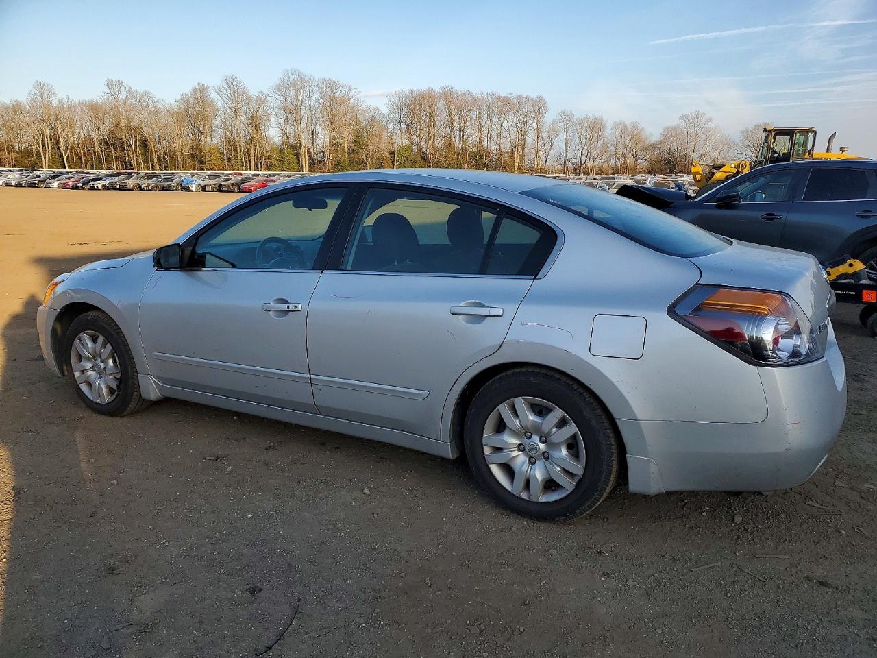 2012 NISSAN ALTIMA BASE photo 2