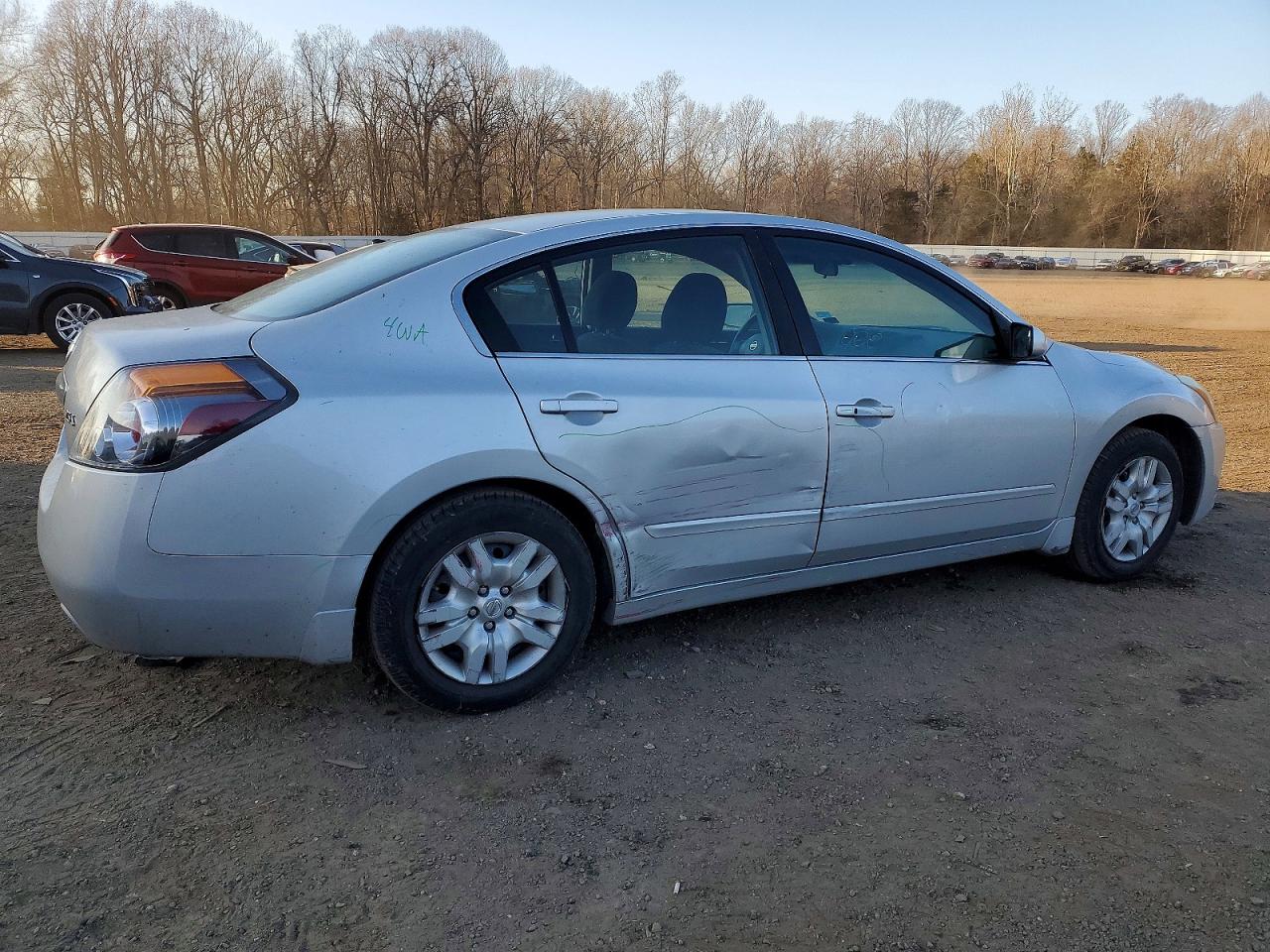 2012 NISSAN ALTIMA BASE photo 3
