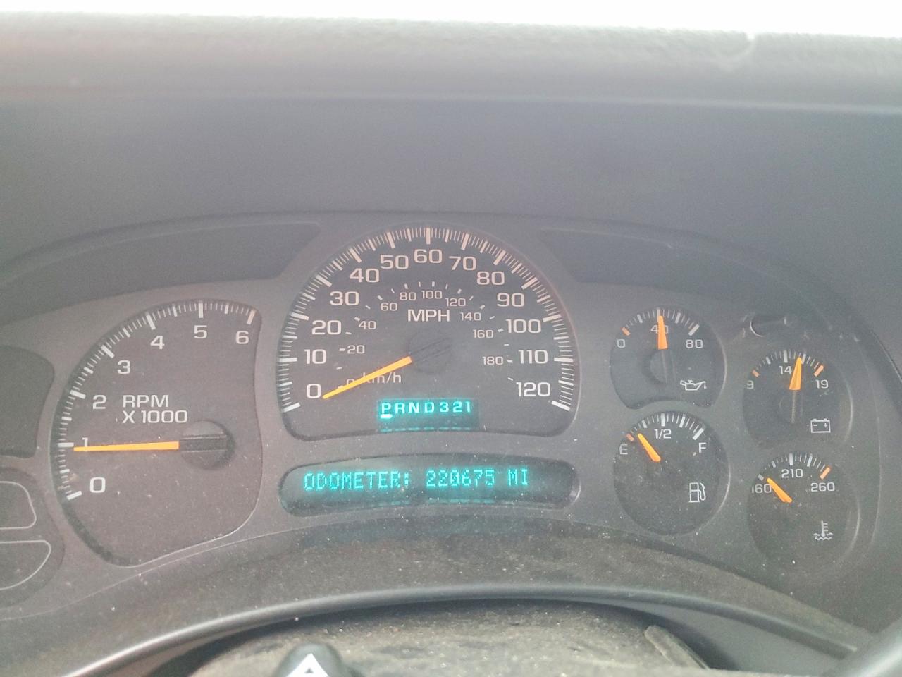 2004 CHEVROLET SUBURBAN K1500 photo 17