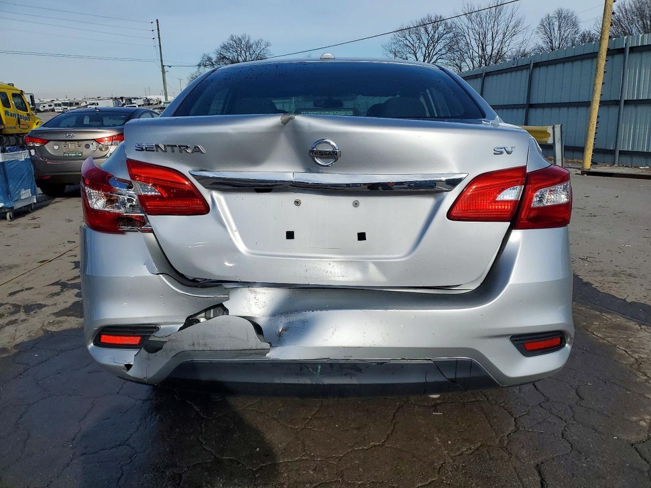 2019 NISSAN SENTRA S photo 11