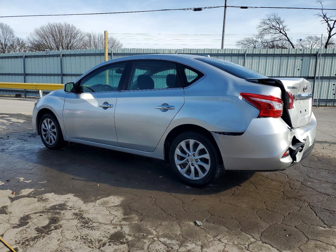 2019 NISSAN SENTRA S photo 3