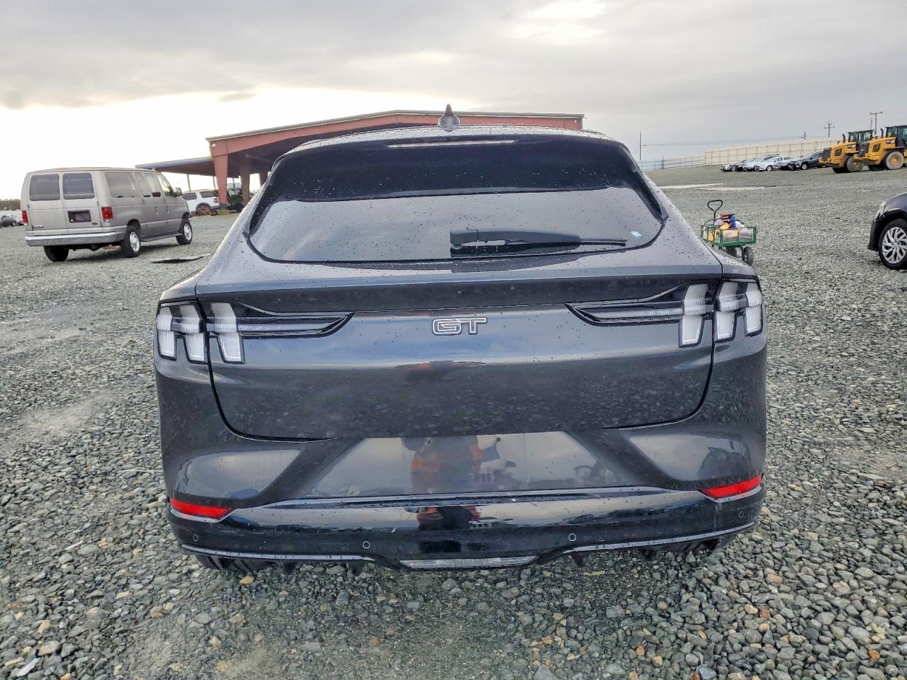 2021 FORD MUSTANG MACH-E GT photo 16