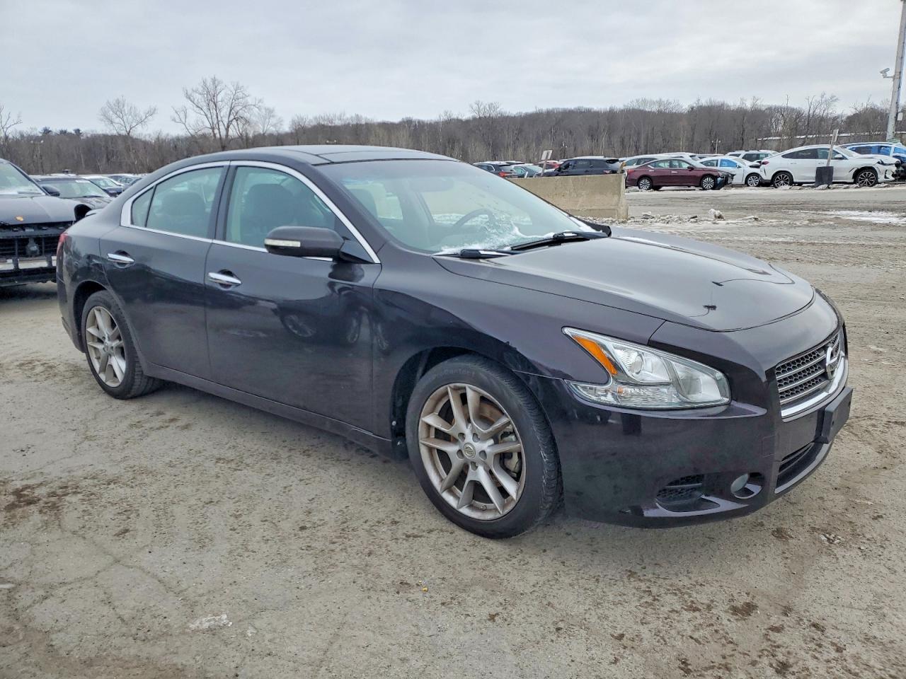 2011 NISSAN MAXIMA photo 4