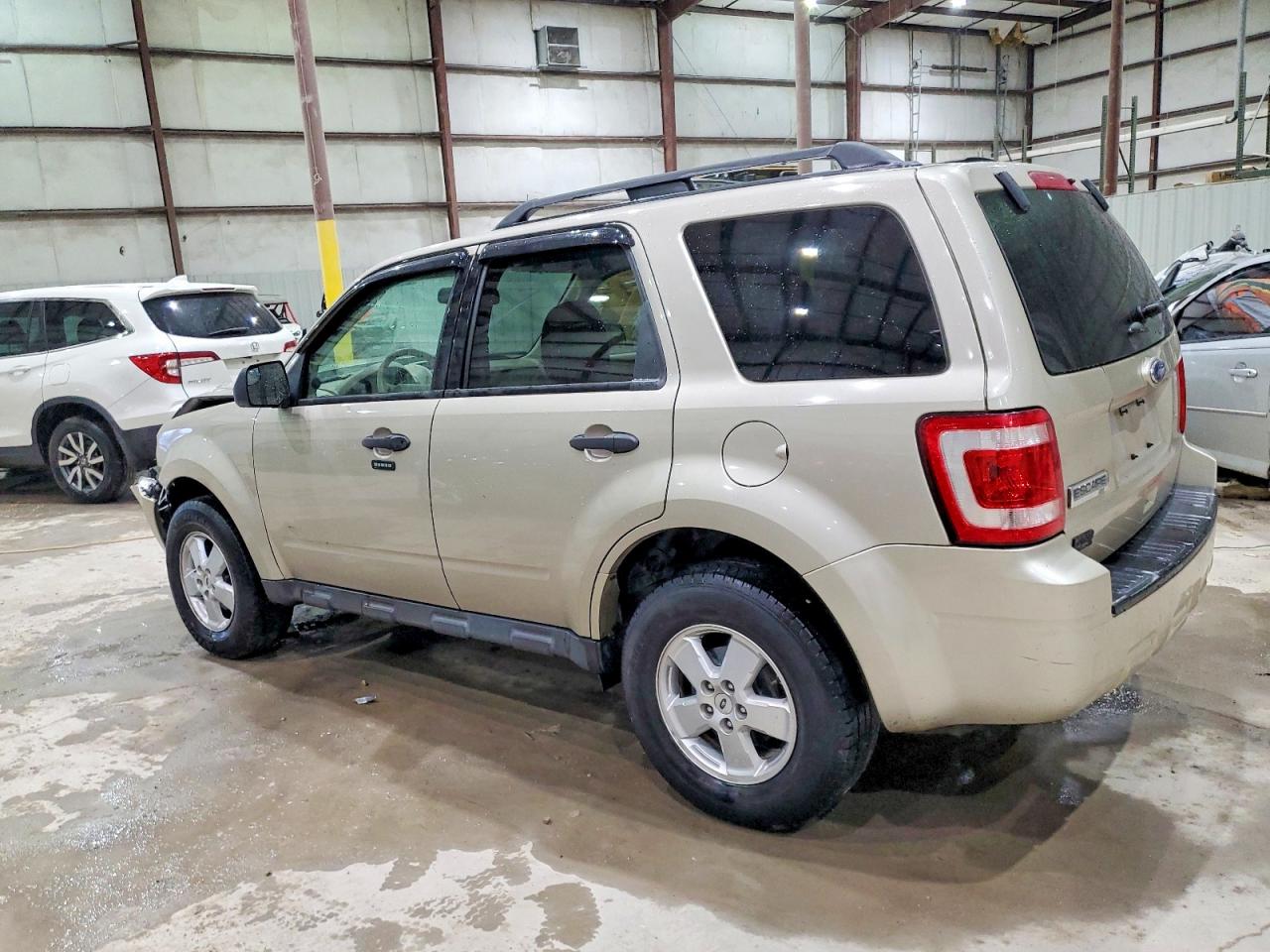 2012 FORD ESCAPE XLT photo 2