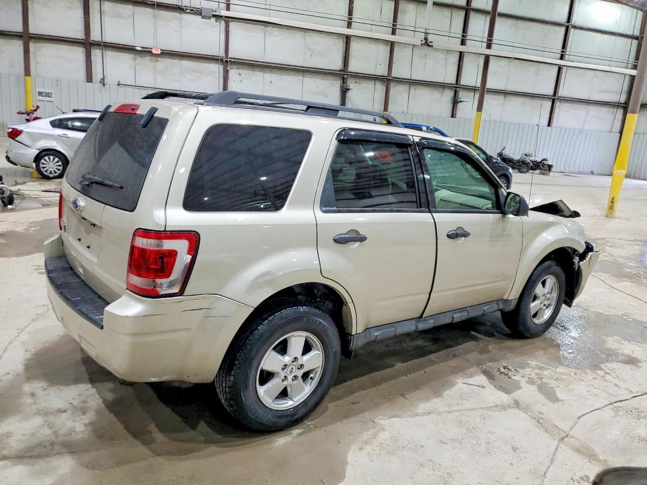 2012 FORD ESCAPE XLT photo 3