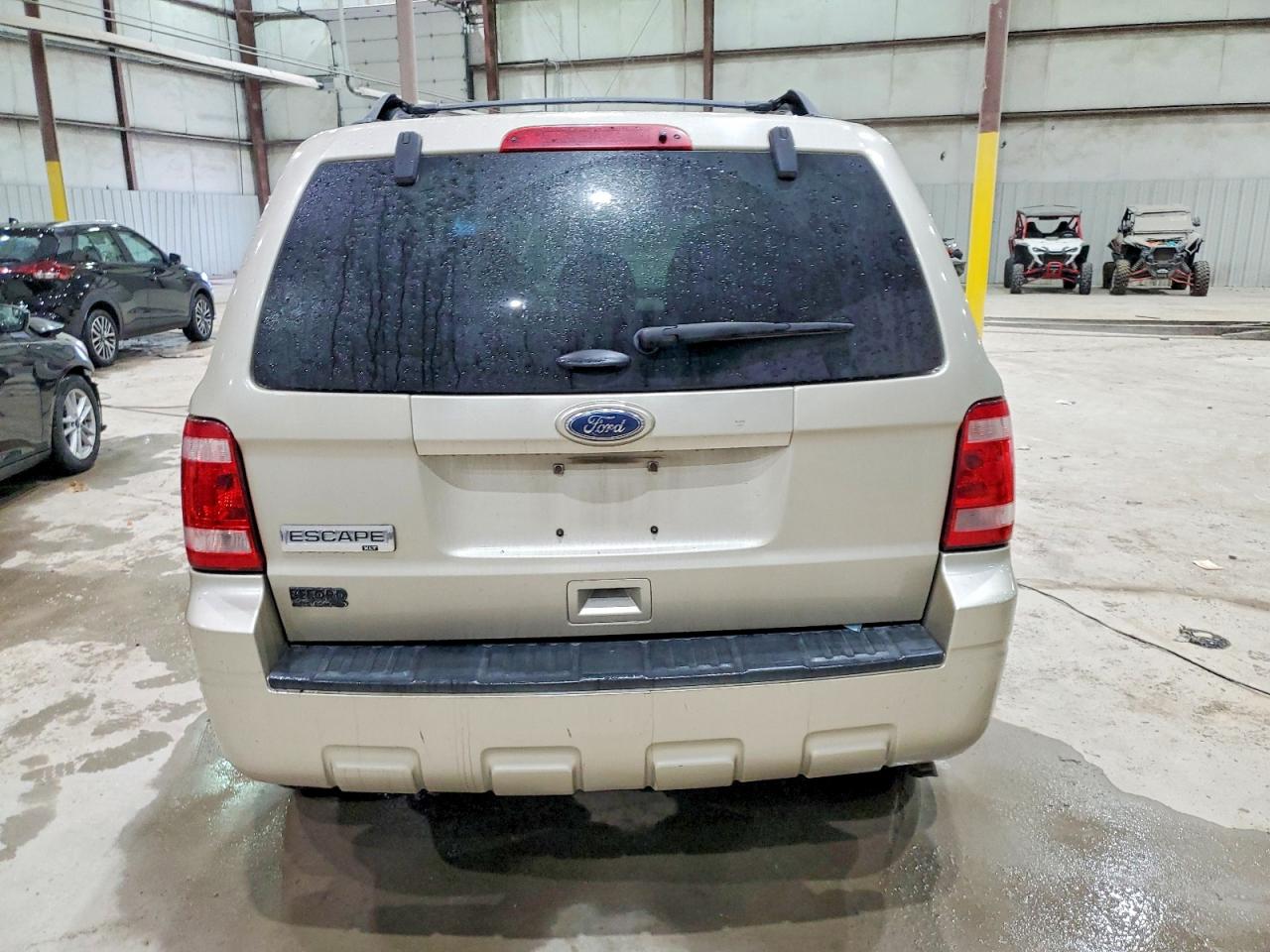 2012 FORD ESCAPE XLT photo 6