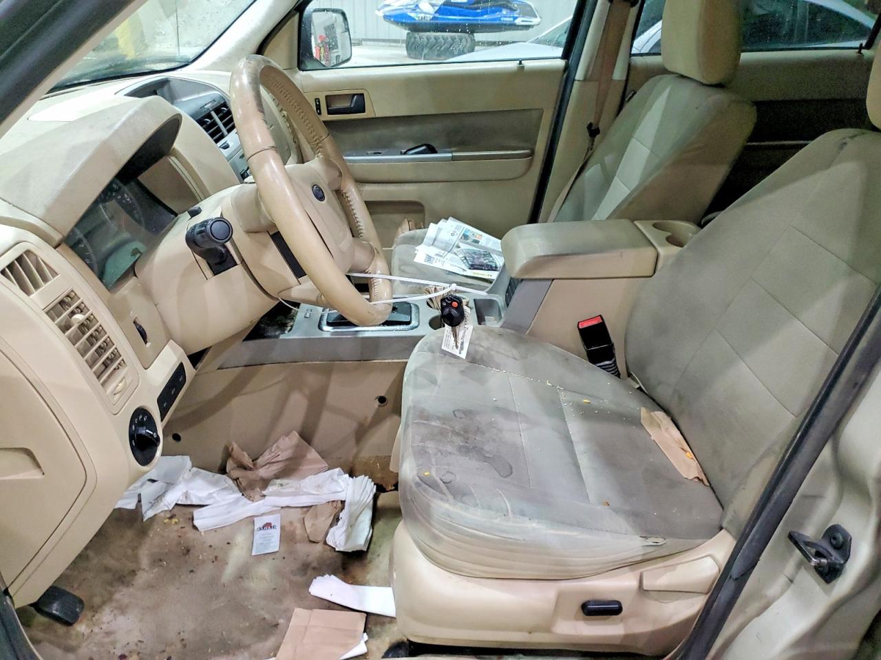 2012 FORD ESCAPE XLT photo 7
