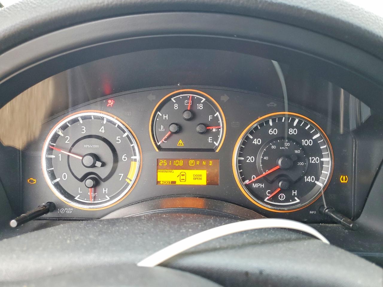 2012 NISSAN ARMADA SV photo 9