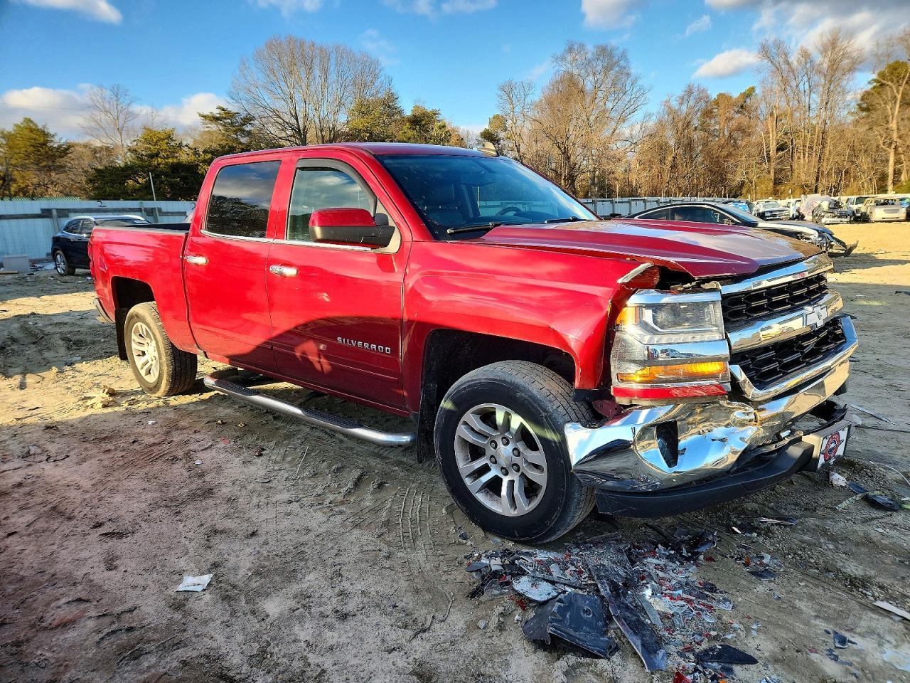 2018 CHEVROLET SILVERADO K1500 LT photo 7