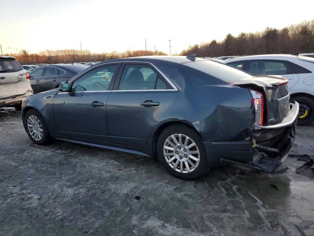 2012 CADILLAC CTS photo 2