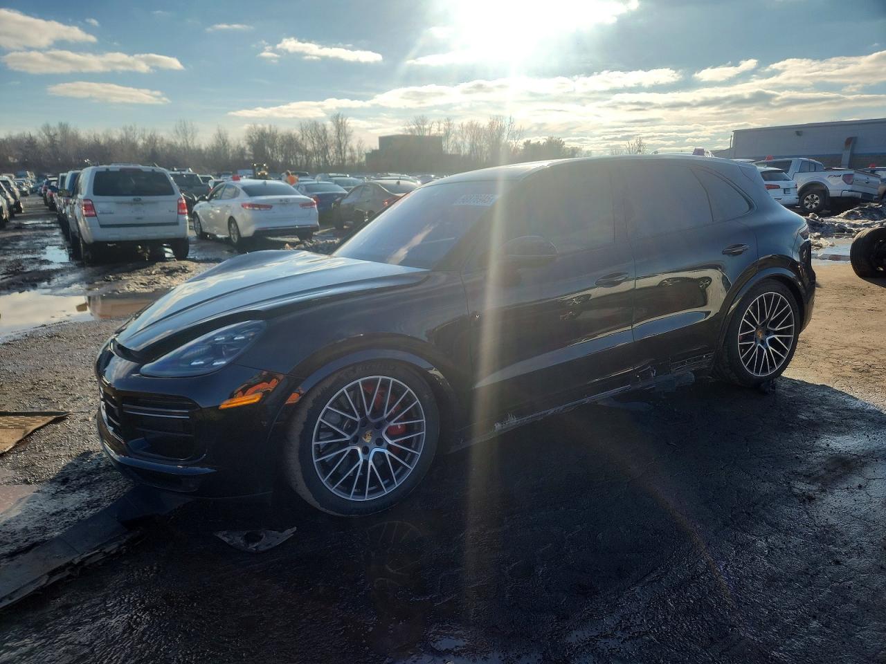 2020 PORSCHE CAYENNE