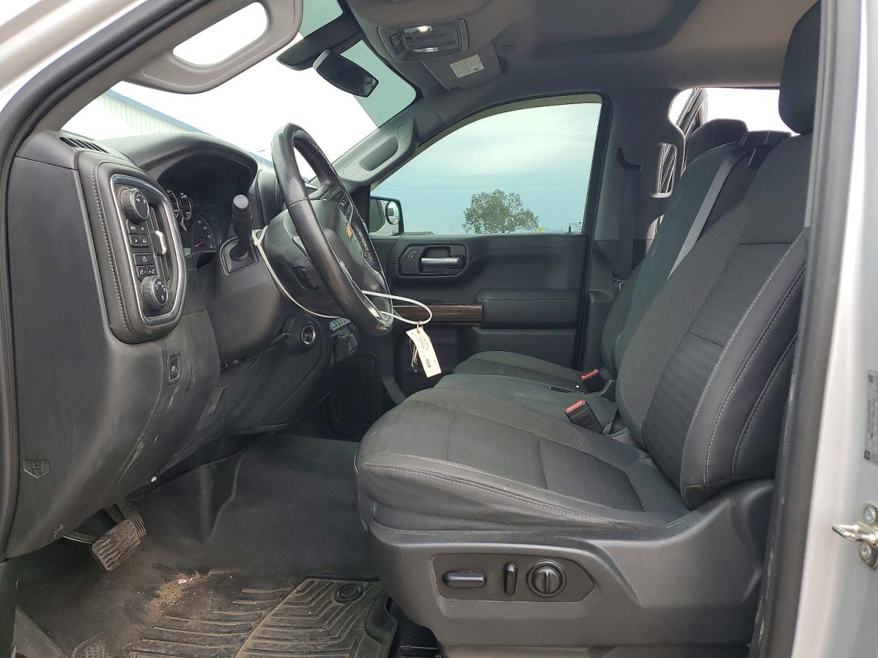 2019 CHEVROLET SILVERADO K1500 LT photo 7