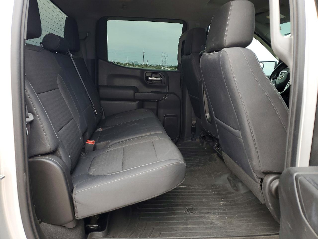 2019 CHEVROLET SILVERADO K1500 LT photo 10