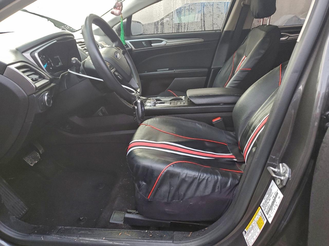 2019 FORD FUSION SE photo 19