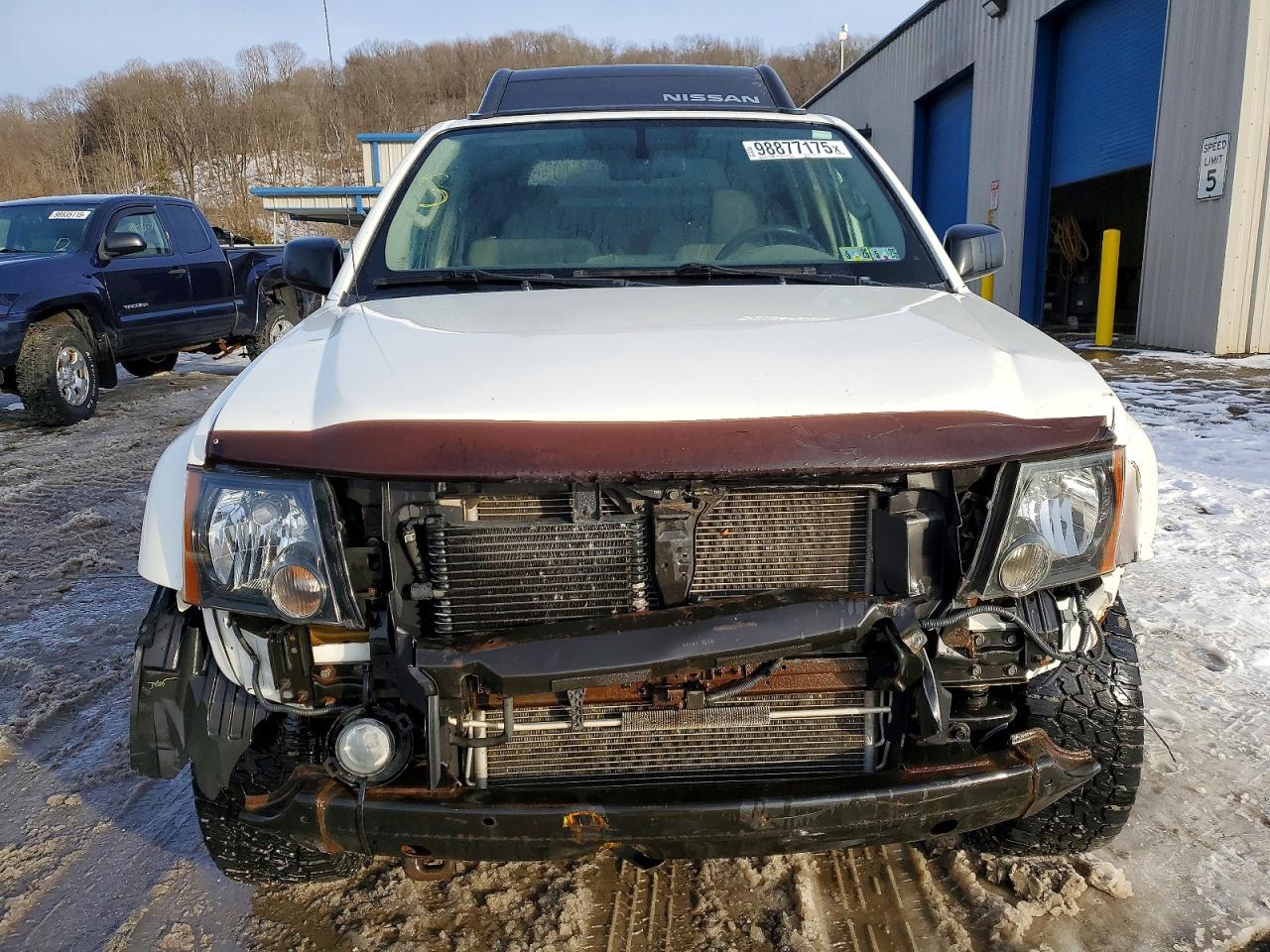 2015 NISSAN XTERRA X photo 5