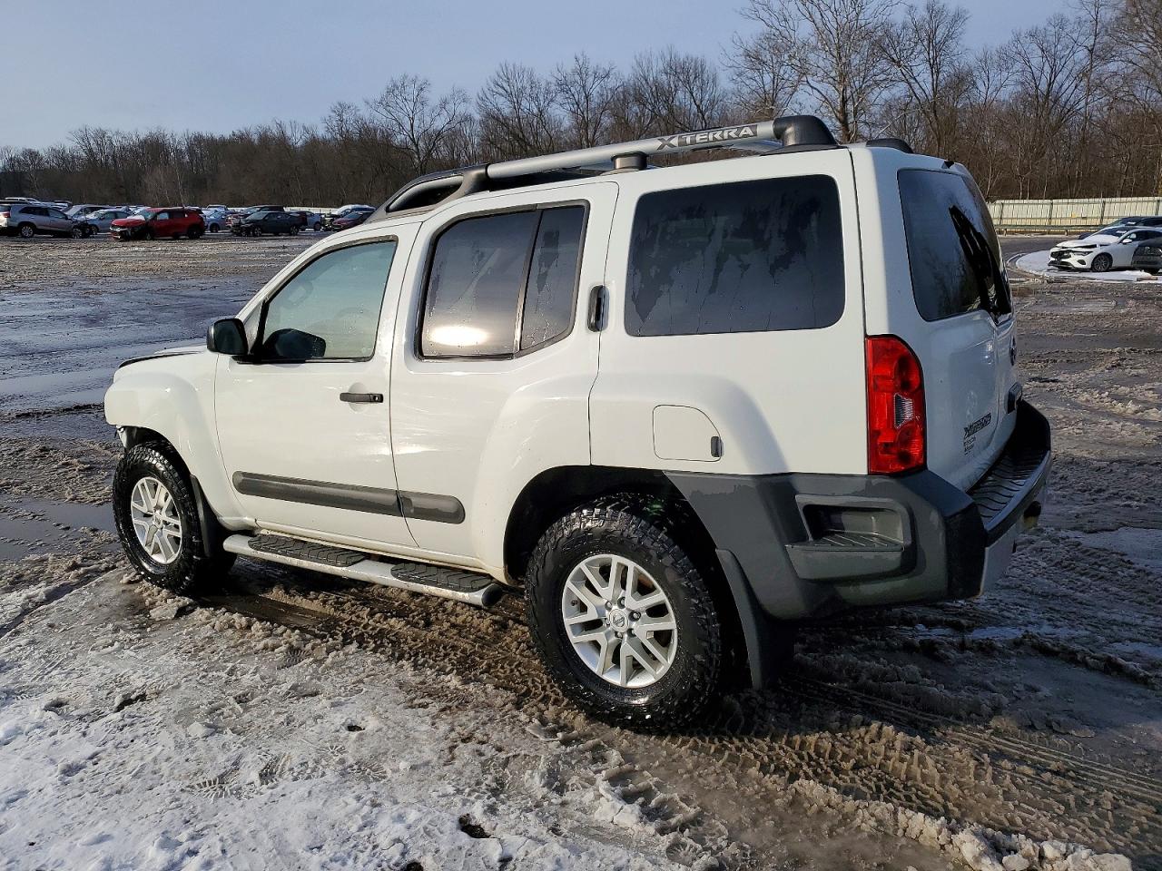 2015 NISSAN XTERRA X photo 2