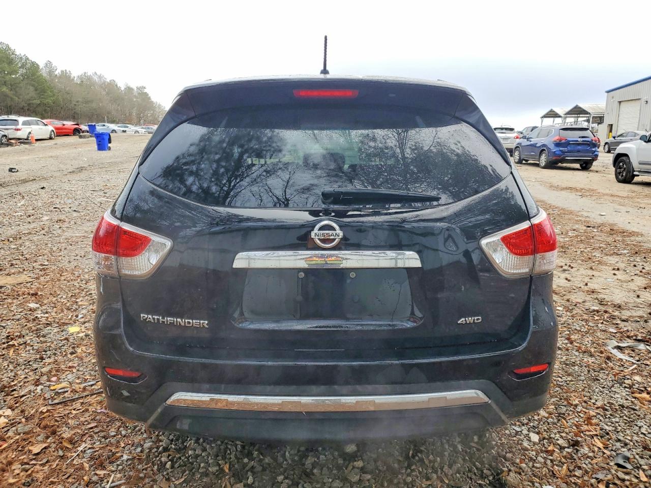 2013 NISSAN PATHFINDER S photo 11