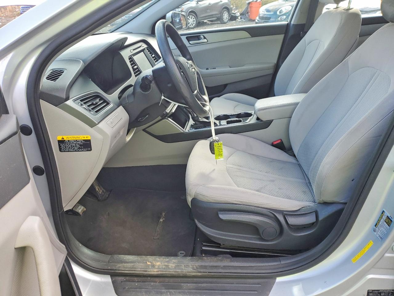 2016 HYUNDAI SONATA SE photo 7