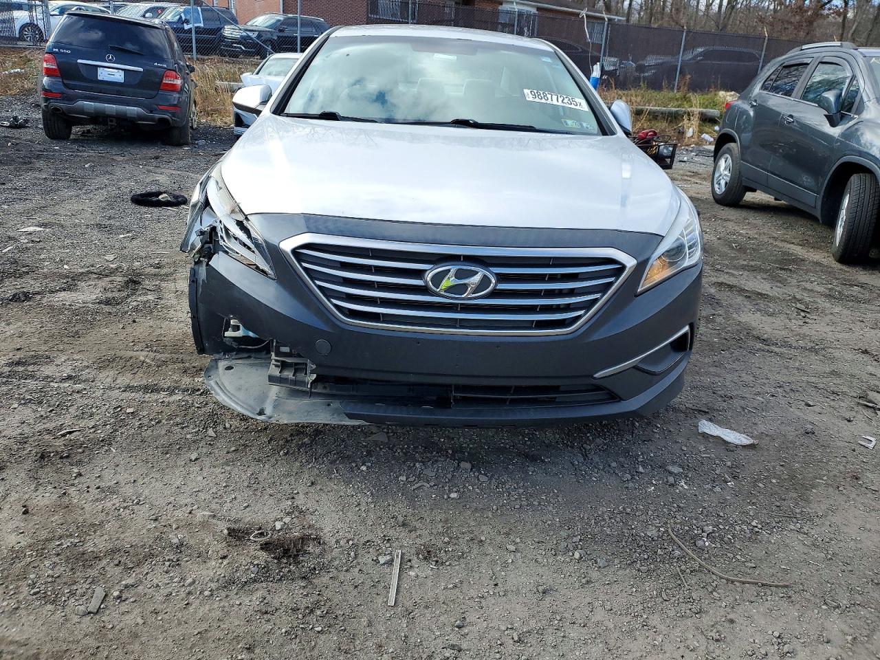 2016 HYUNDAI SONATA SE photo 5
