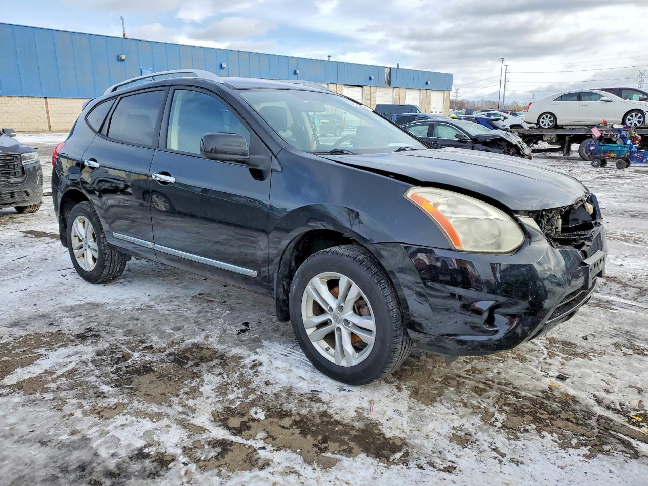 2013 NISSAN ROGUE S photo 4