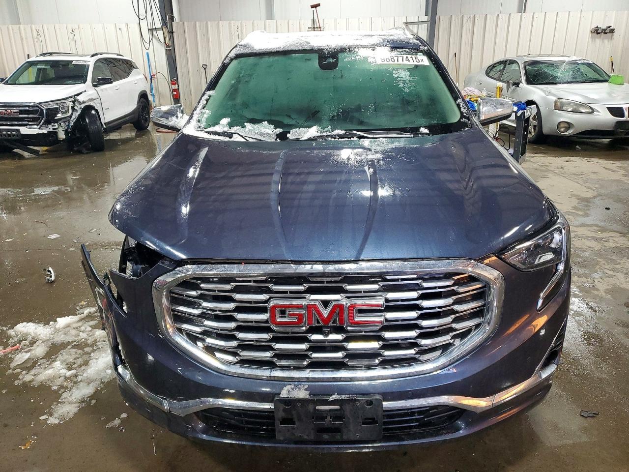2018 GMC TERRAIN DENALI photo 5