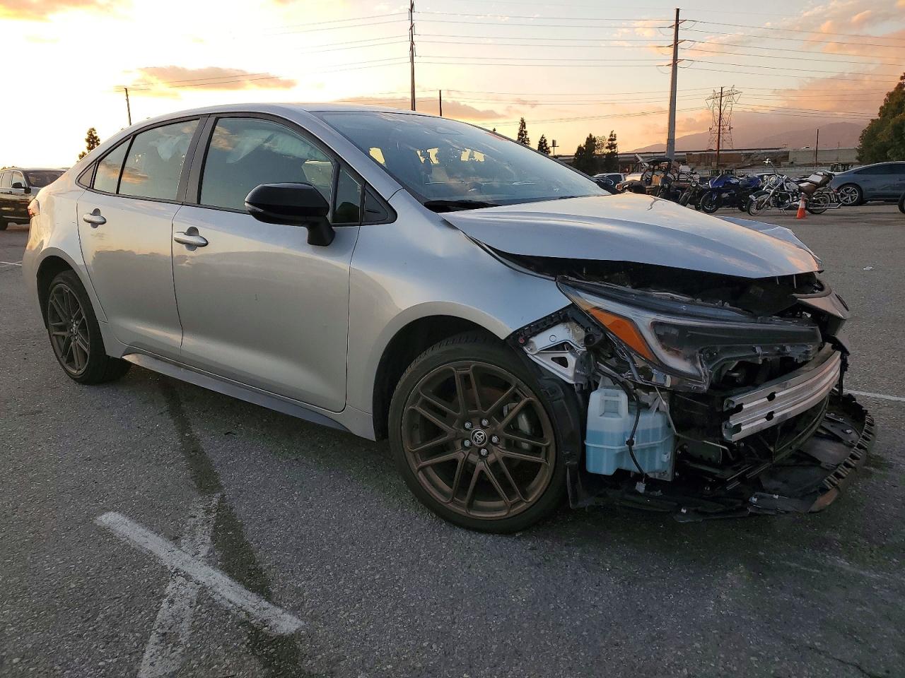 2024 TOYOTA COROLLA LE photo 4