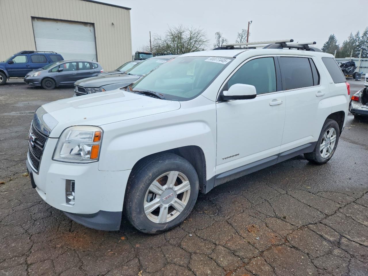 2015 GMC TERRAIN SLT photo 2