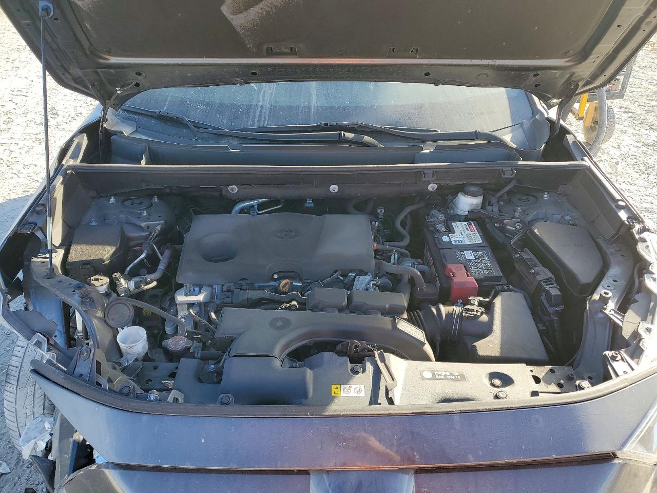 2021 TOYOTA RAV4 XLE photo 12