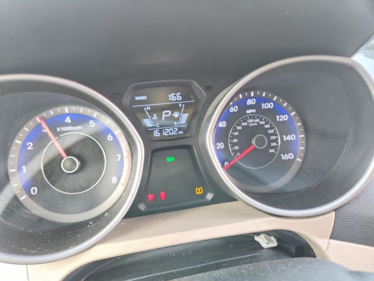 2014 HYUNDAI ELANTRA SE photo 9